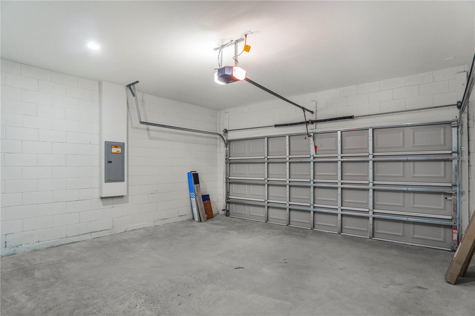 CITRUS SPGS UNIT 07 - Residential