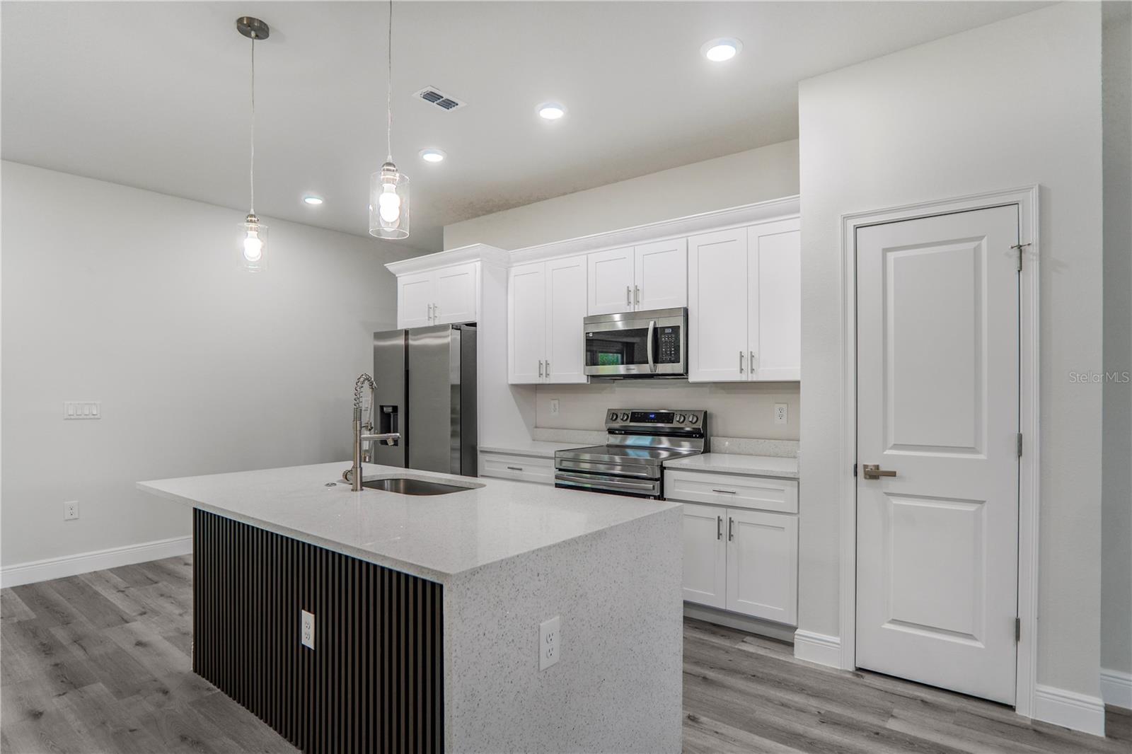 CITRUS SPGS UNIT 07 - Residential