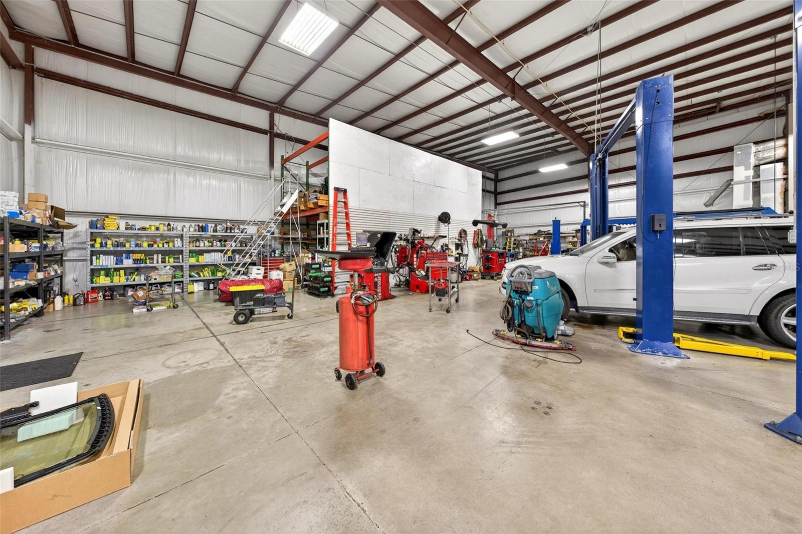 SOUTH PARK BUS CENTER REP 2 - Commercial Sale