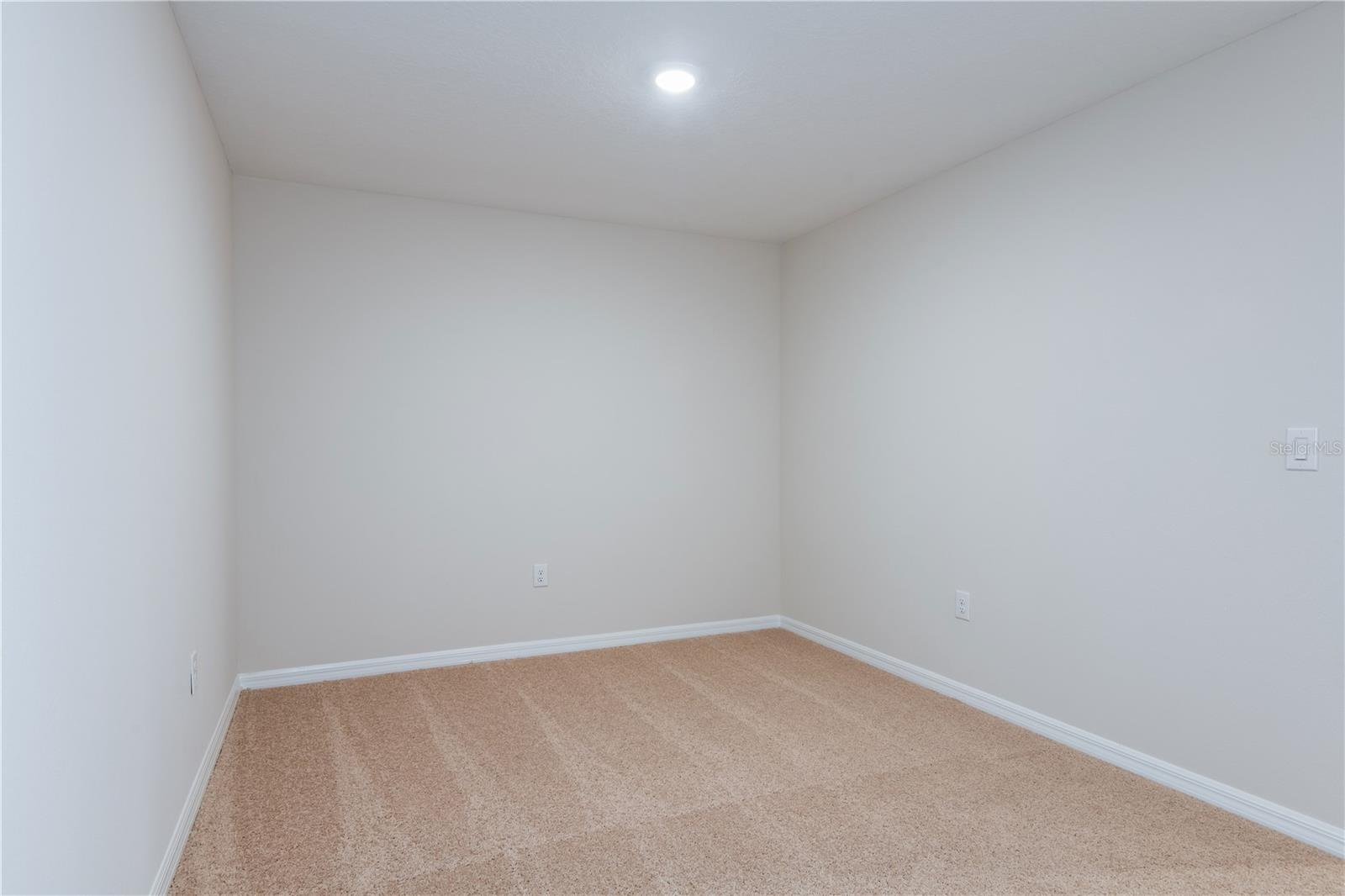 PASADENA WOODS - Residential
