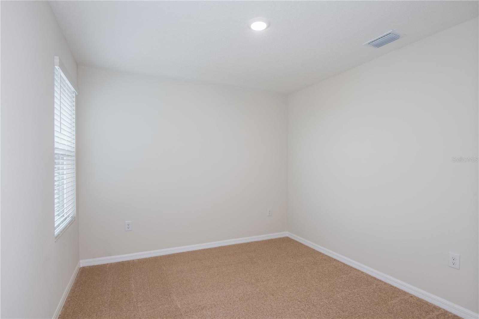 PASADENA WOODS - Residential