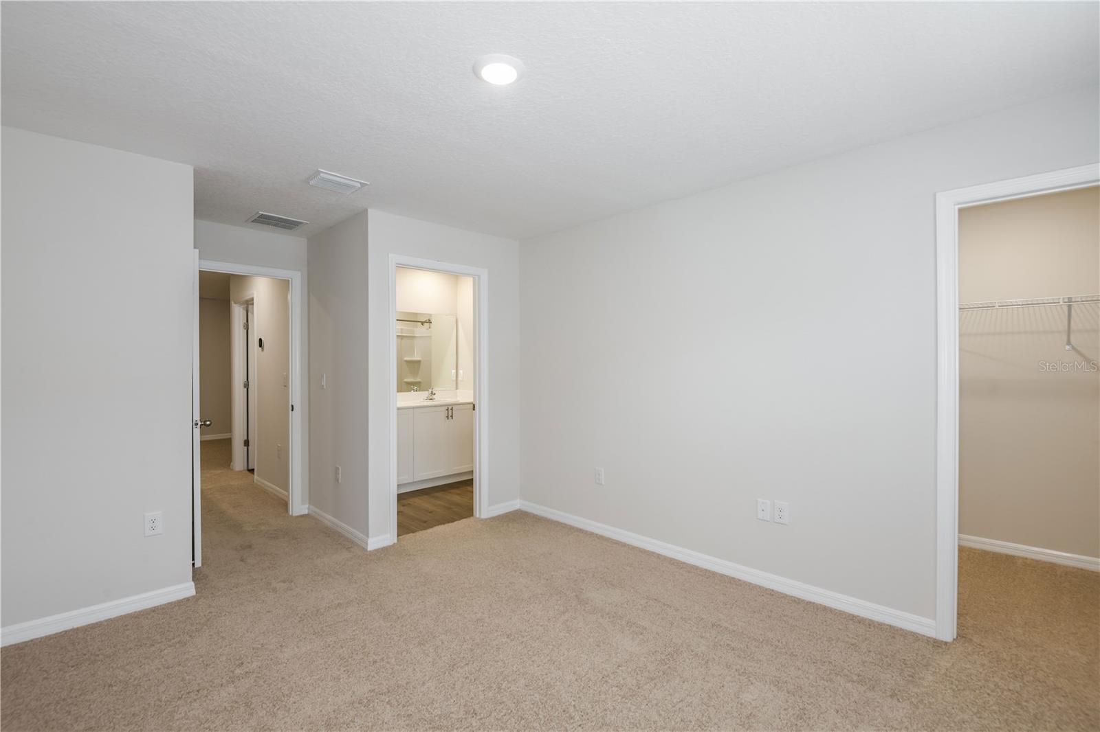 PASADENA WOODS - Residential