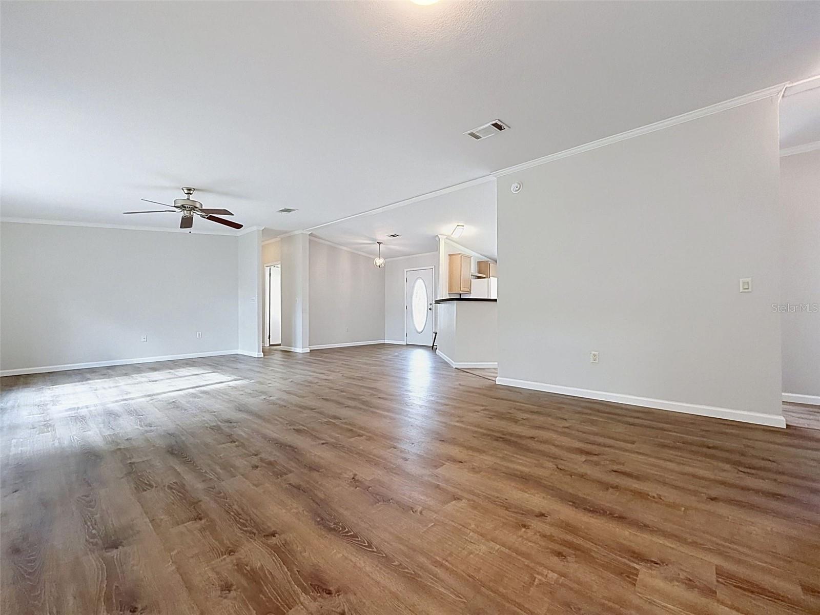 MOON LAKE ESTATES - Residential
