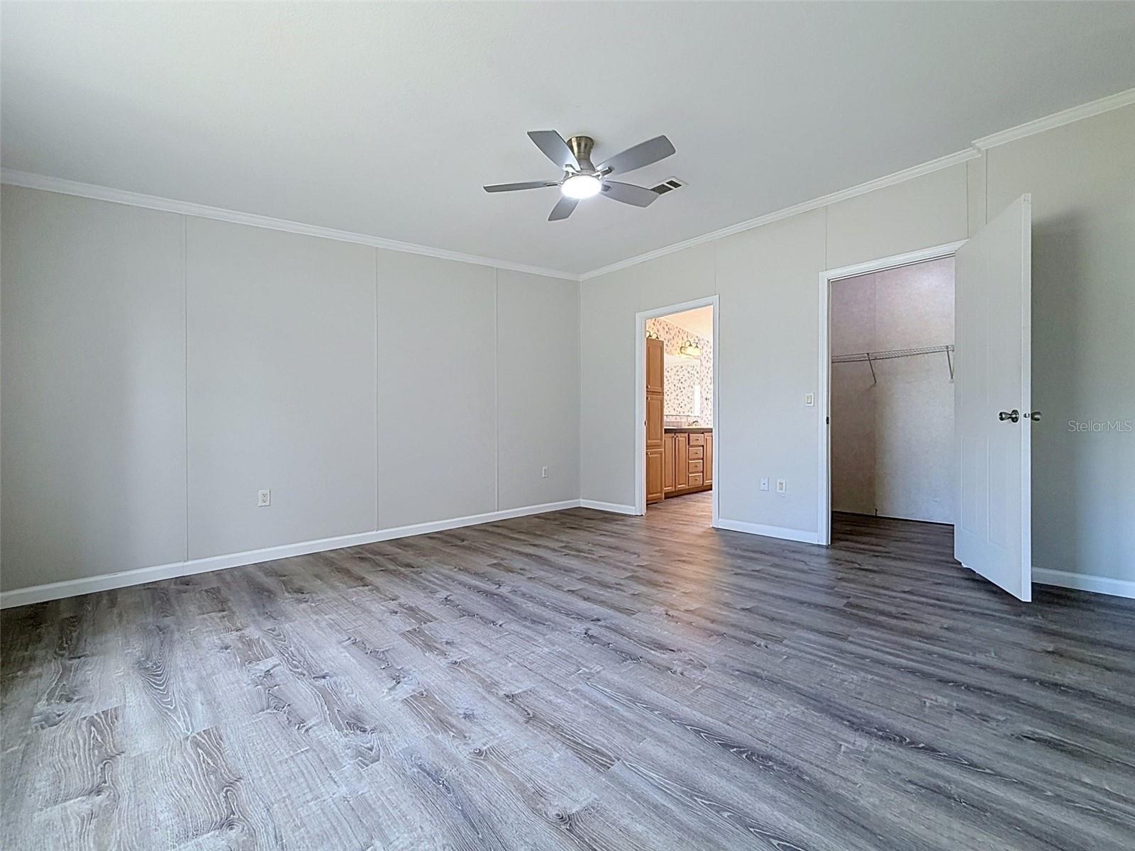 MOON LAKE ESTATES - Residential