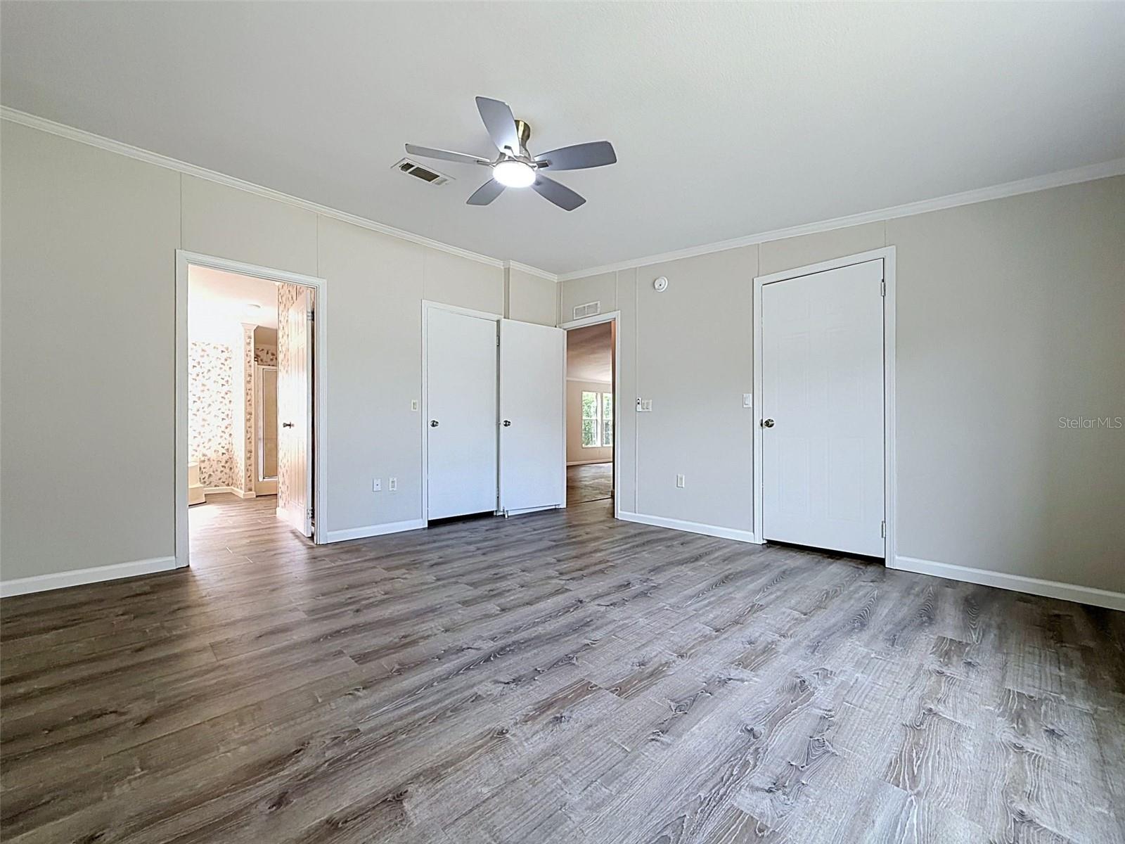 MOON LAKE ESTATES - Residential