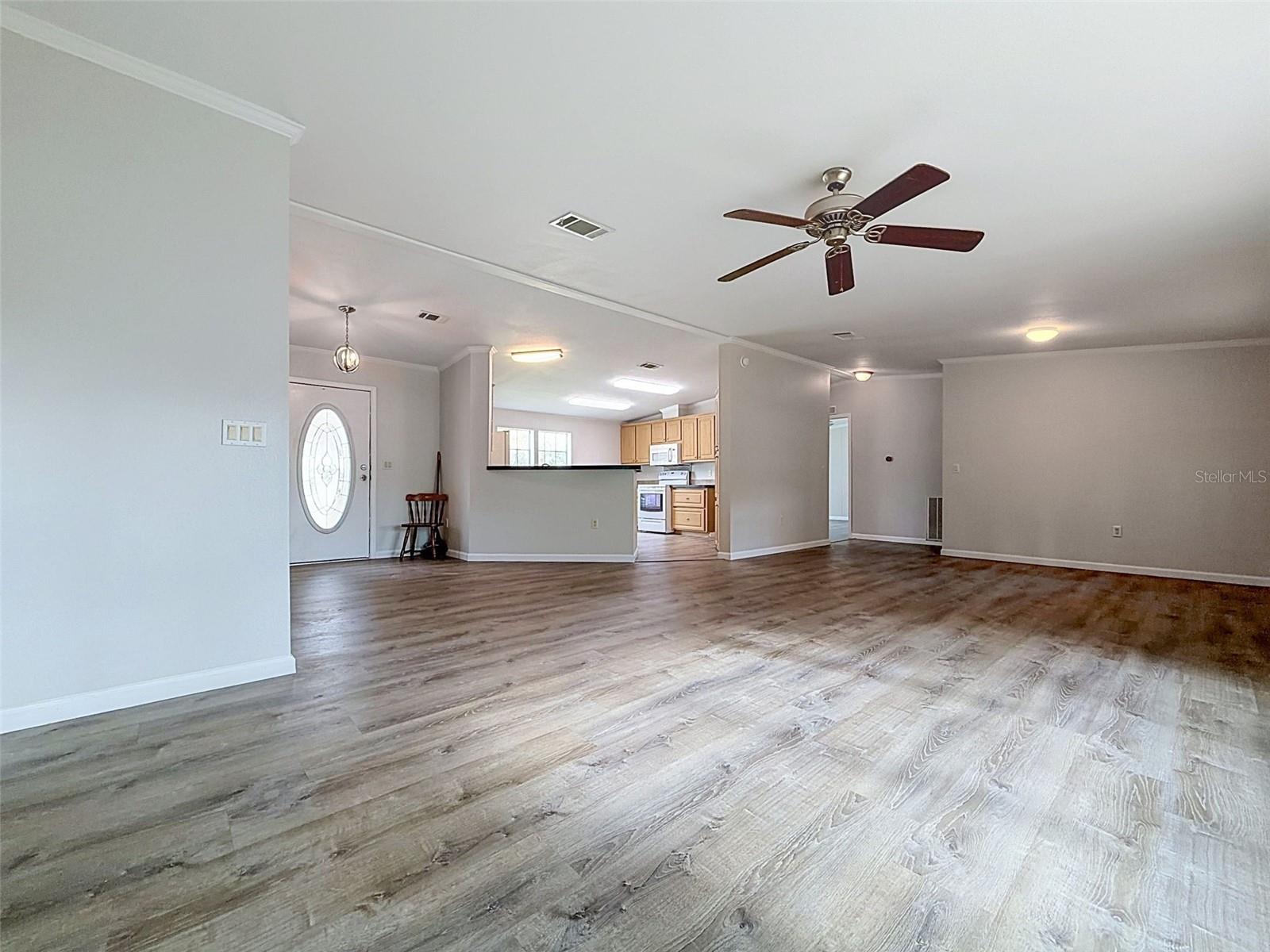 MOON LAKE ESTATES - Residential