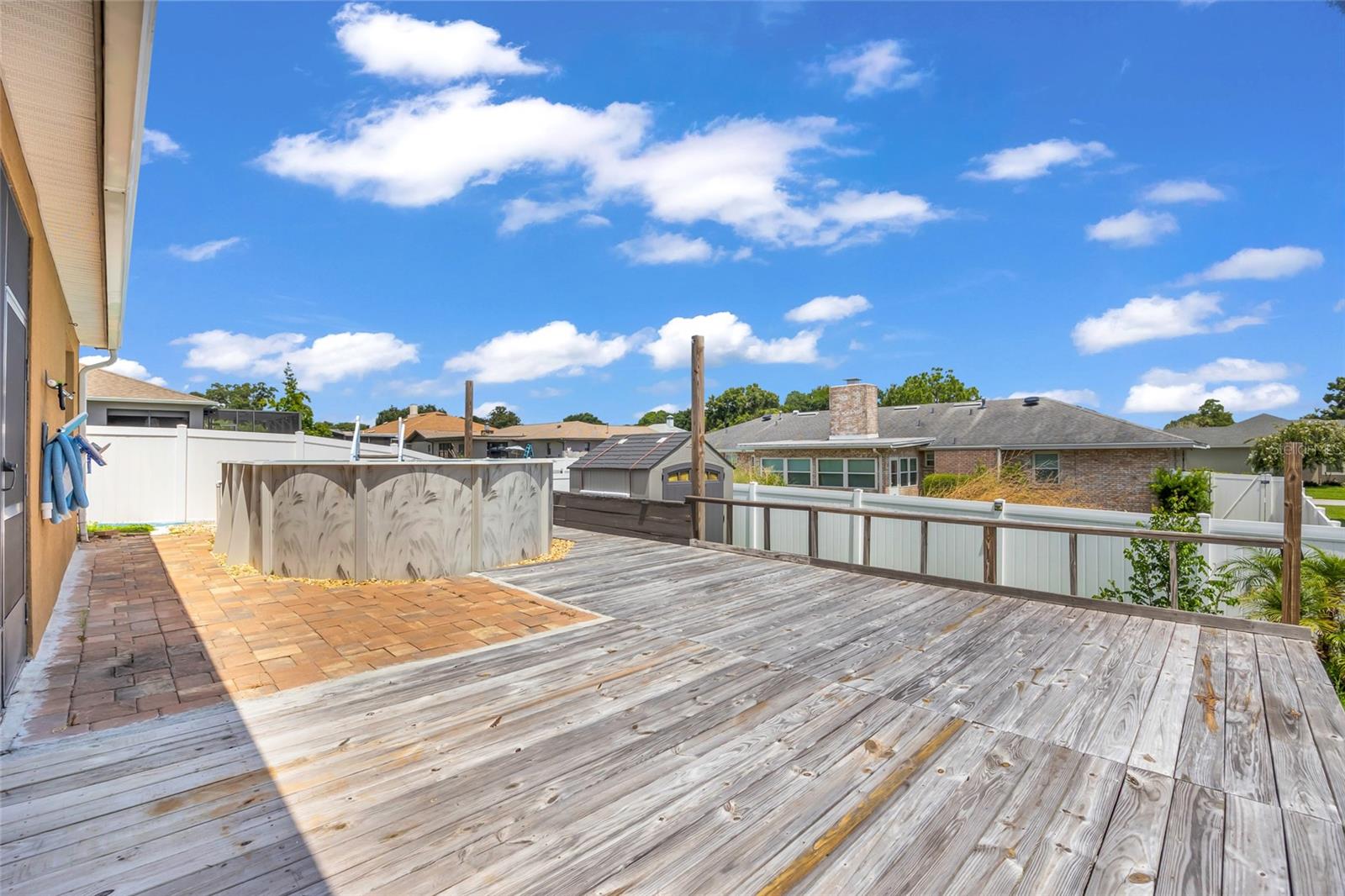 WATERSIDE VILLAGE - Residential