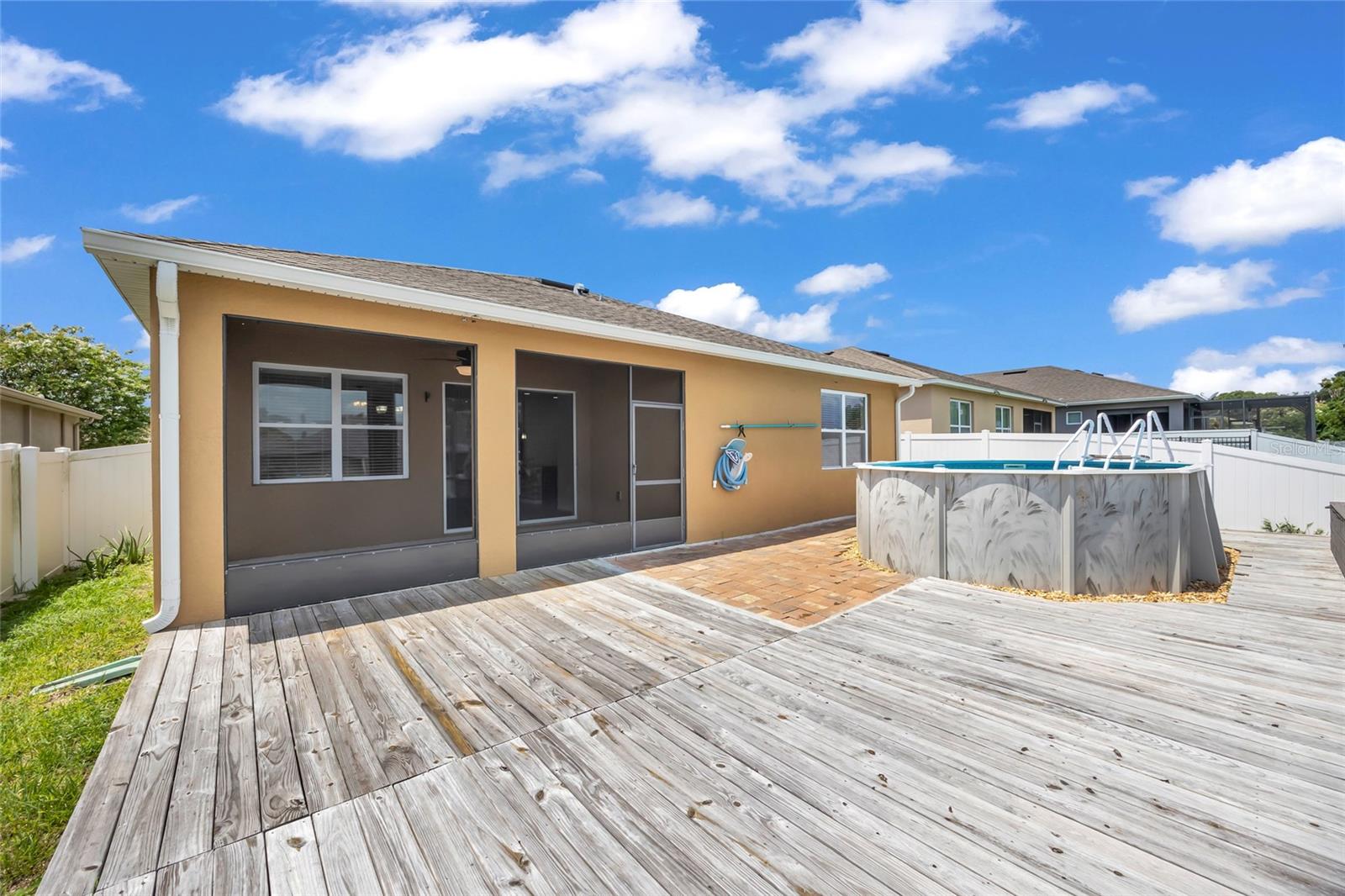 WATERSIDE VILLAGE - Residential