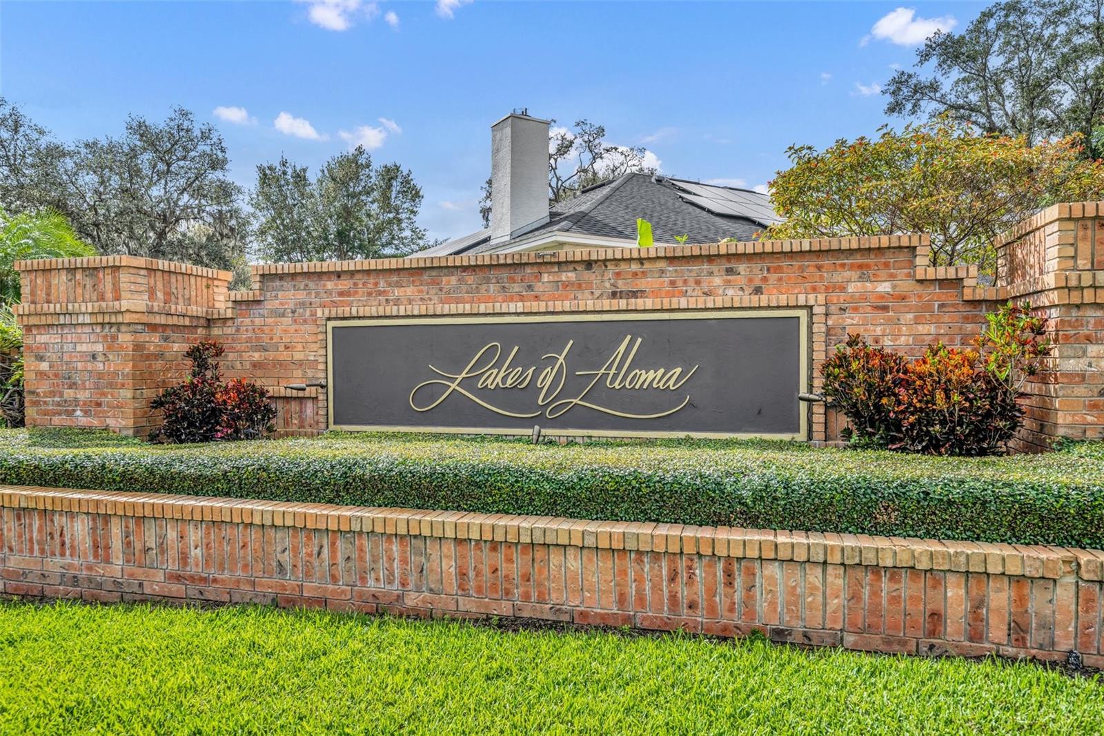 LAKES OF ALOMA - Residential
