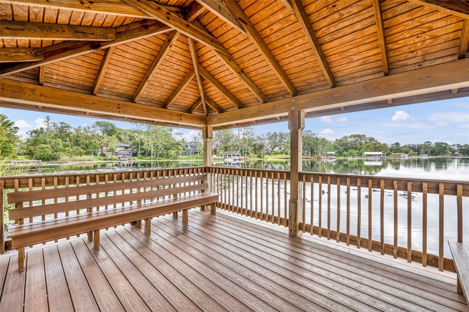 LAKES OF ALOMA - Residential