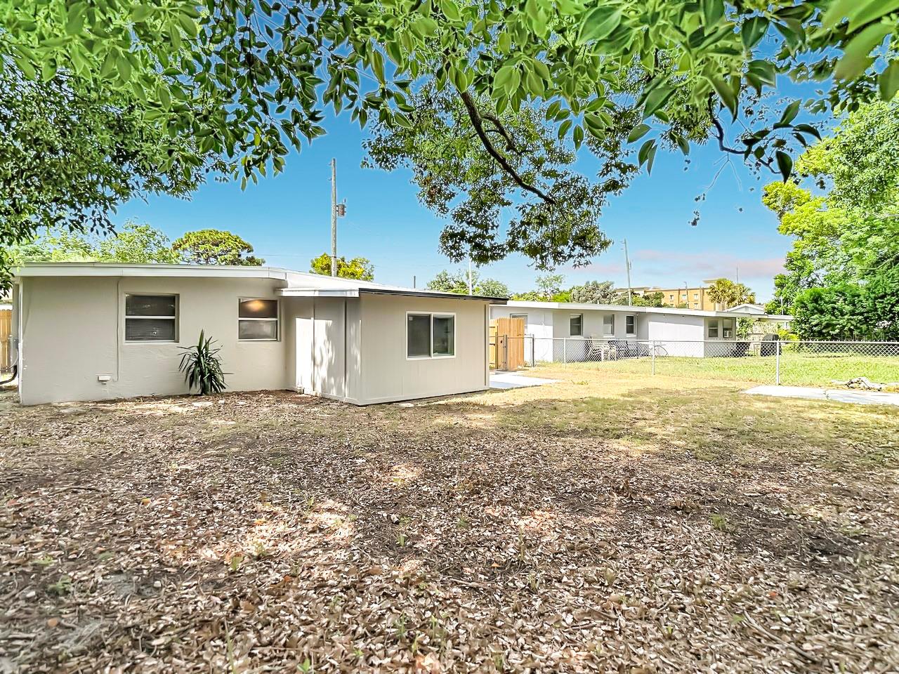 BROWN ACRES - Residential