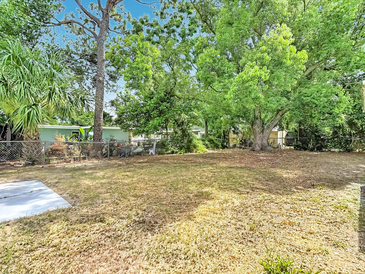 BROWN ACRES - Residential