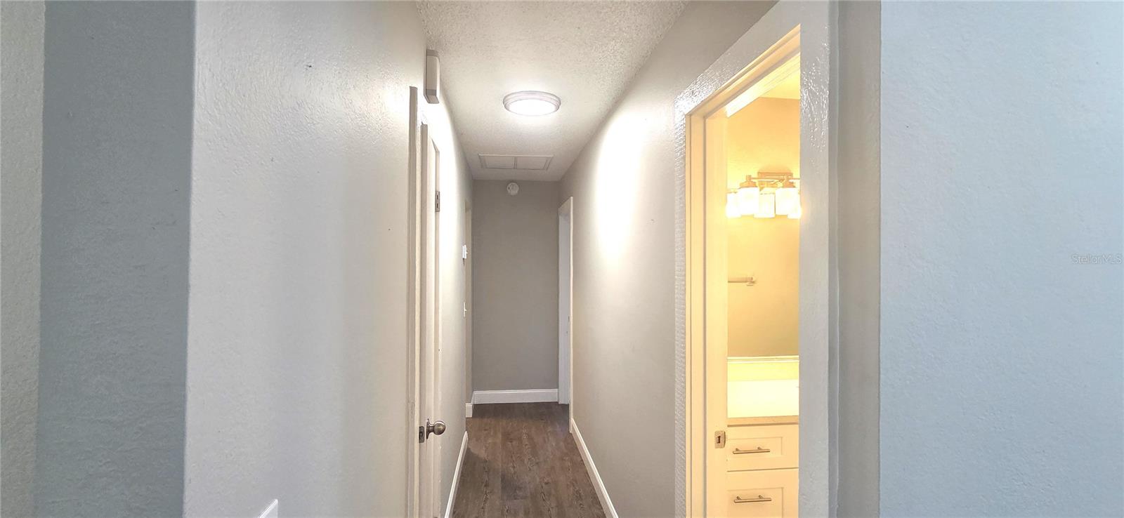 SHADOW WOOD - Residential