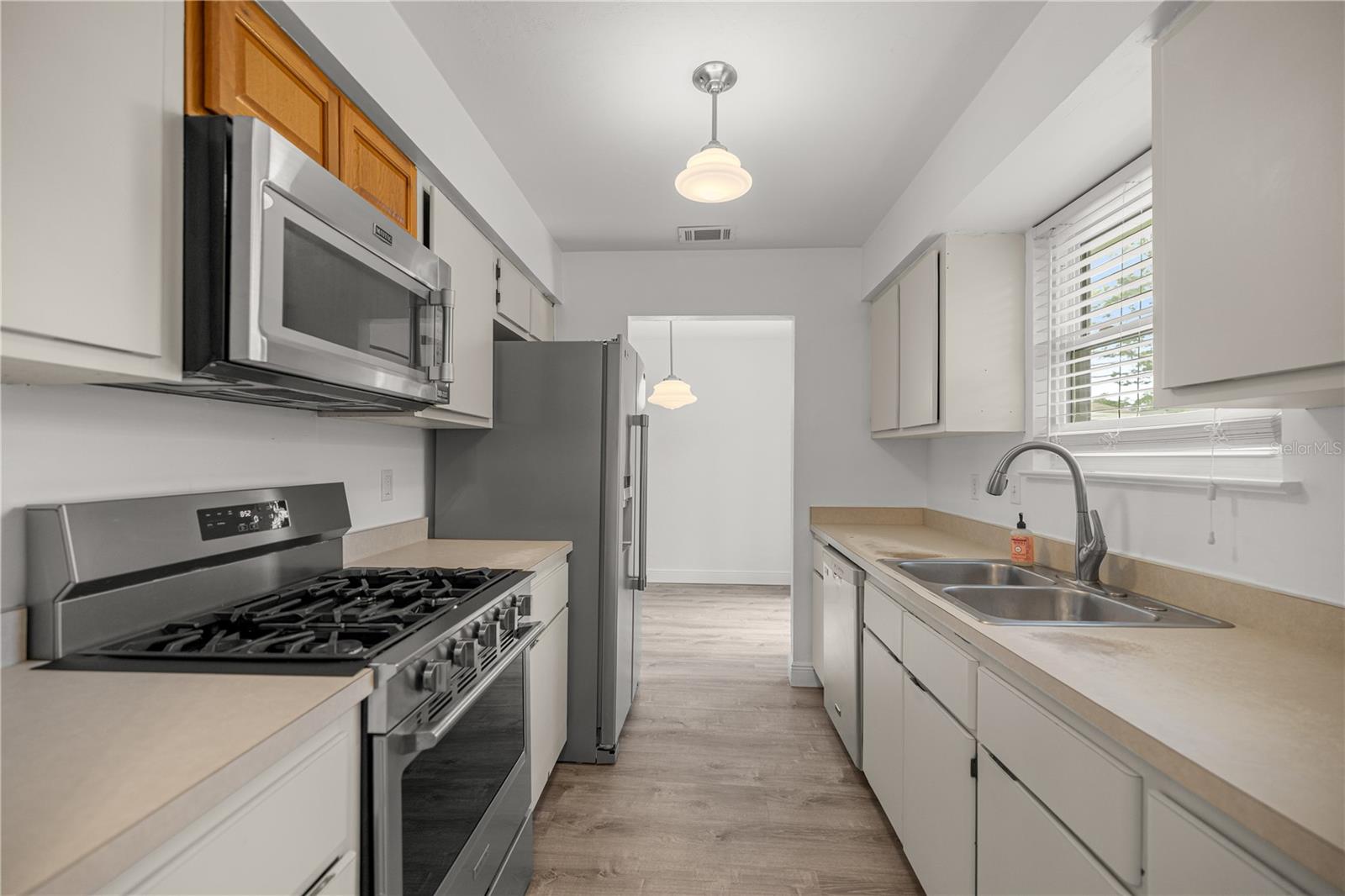 SPRINGTREE VI - Residential