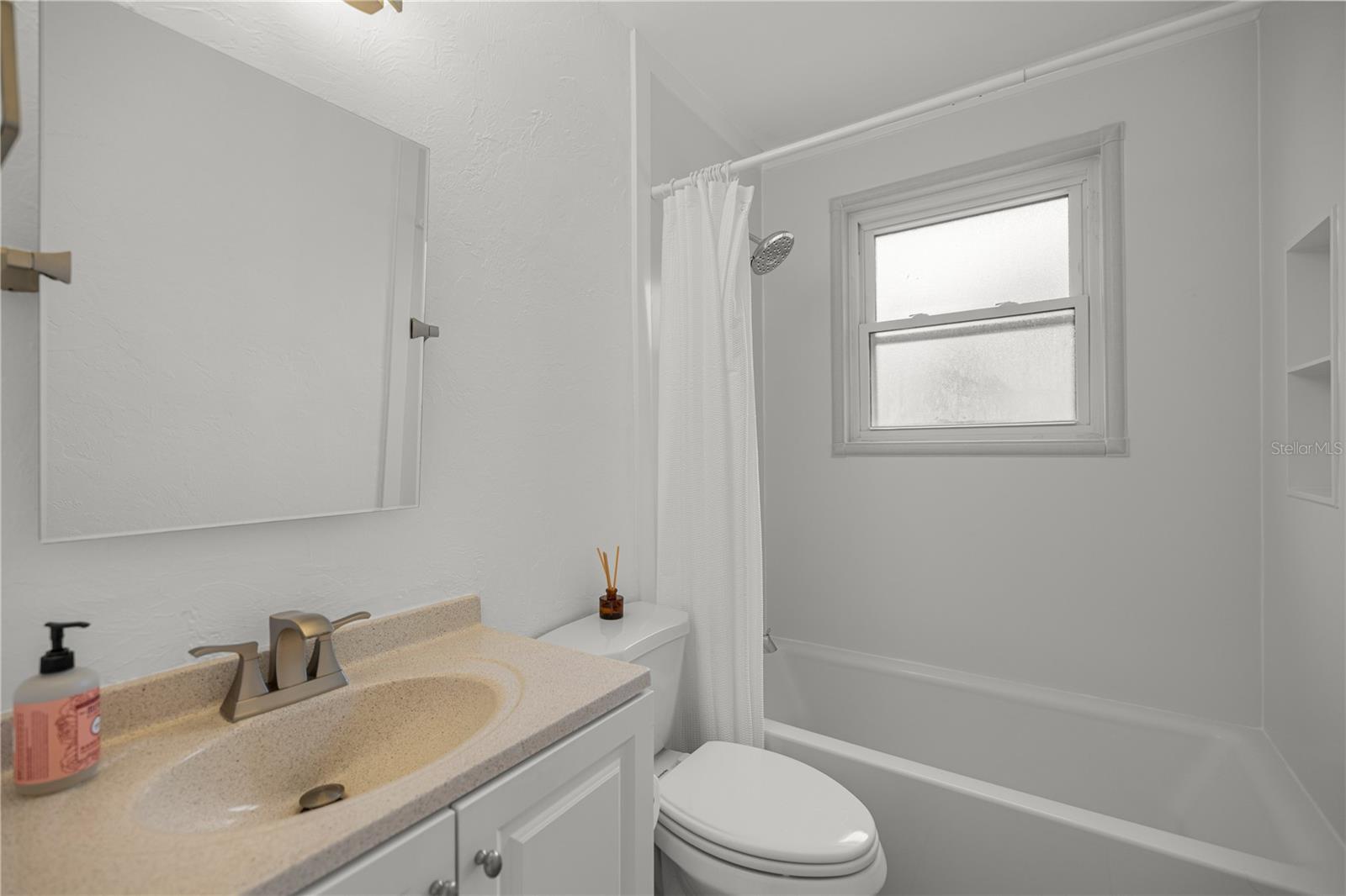 SPRINGTREE VI - Residential