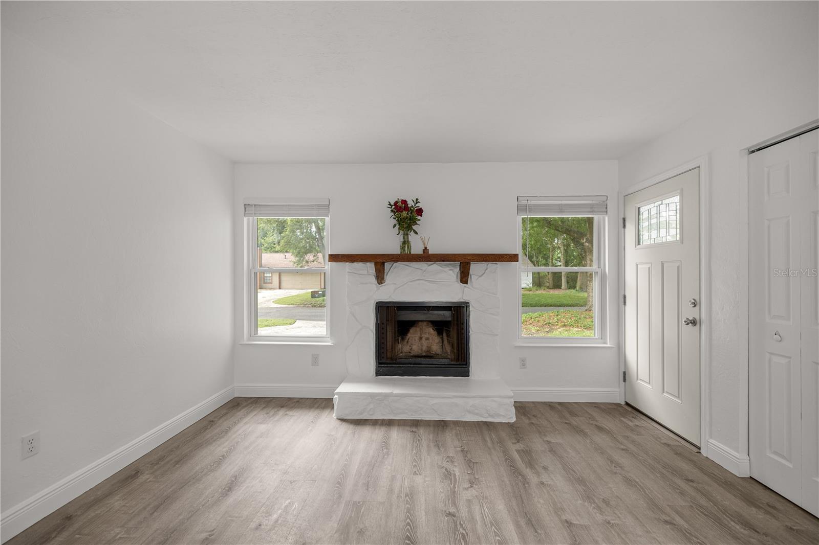 SPRINGTREE VI - Residential