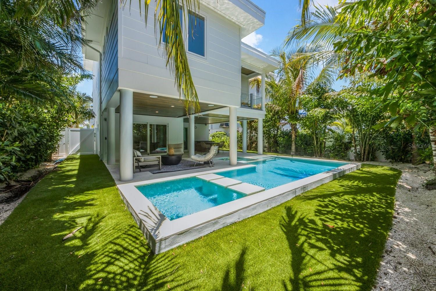 SHORE ACRES RESUBDIVIDED - Residential