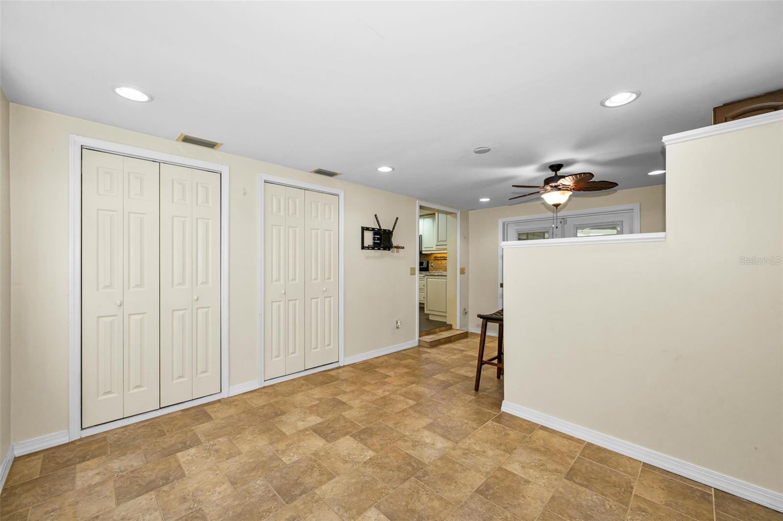 MEADOW LAWN 2ND ADD - Residential