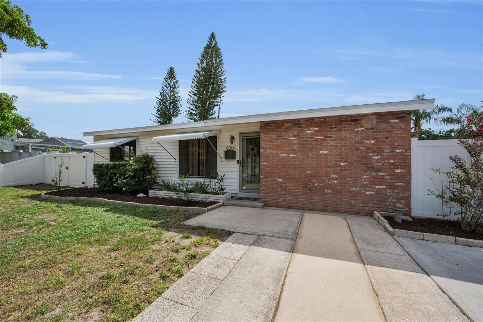MEADOW LAWN 2ND ADD - Residential