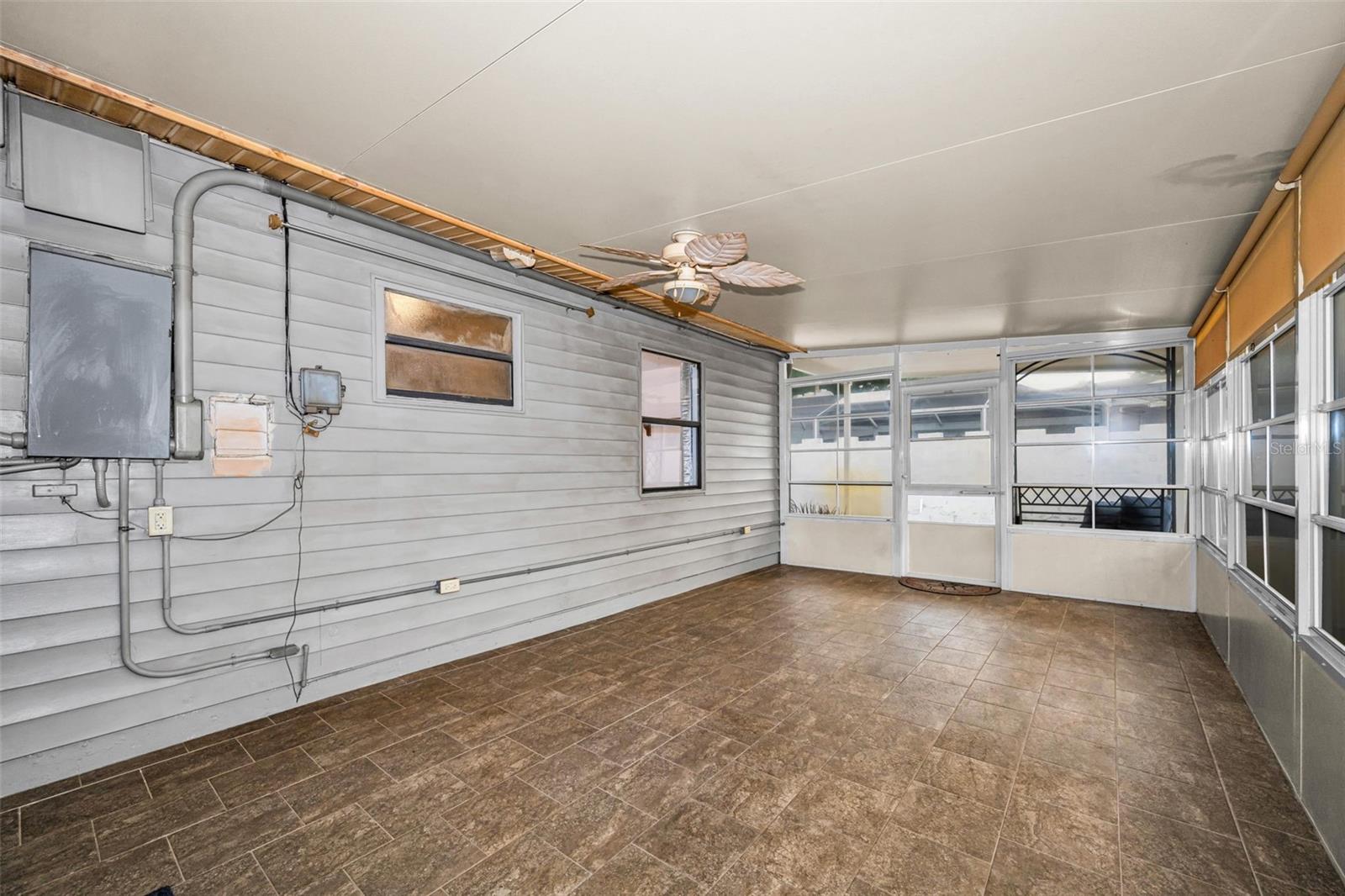 MEADOW LAWN 2ND ADD - Residential