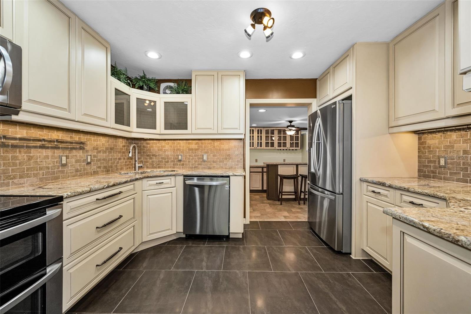 MEADOW LAWN 2ND ADD - Residential