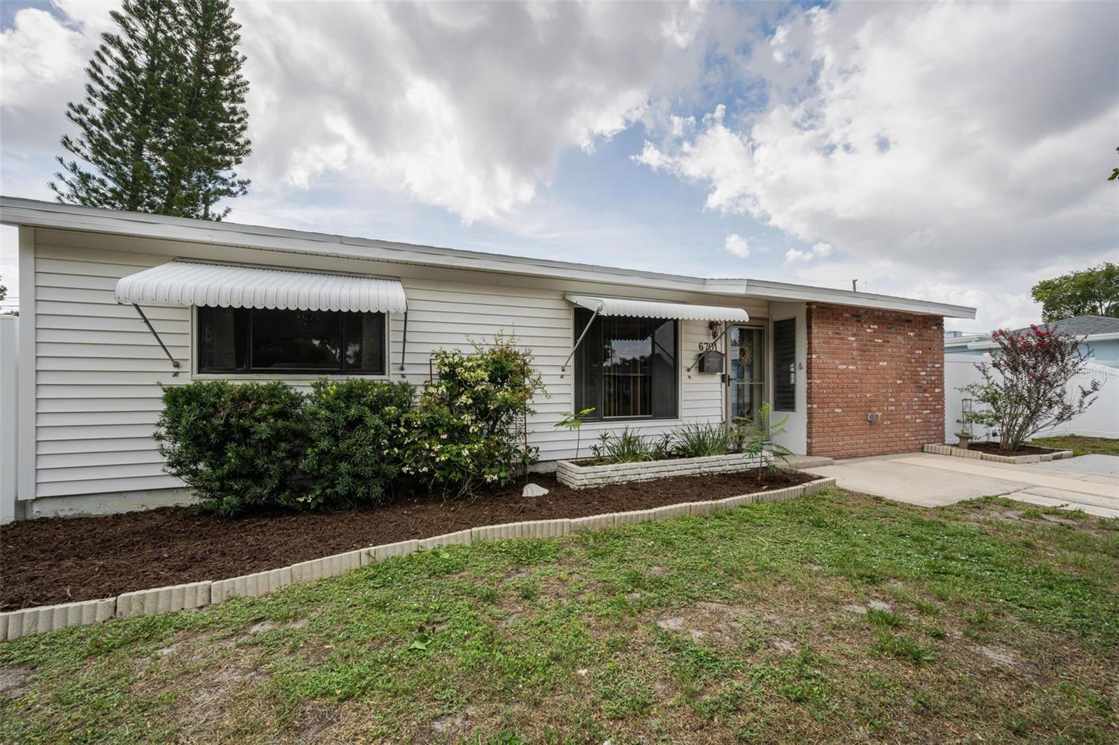 MEADOW LAWN 2ND ADD - Residential