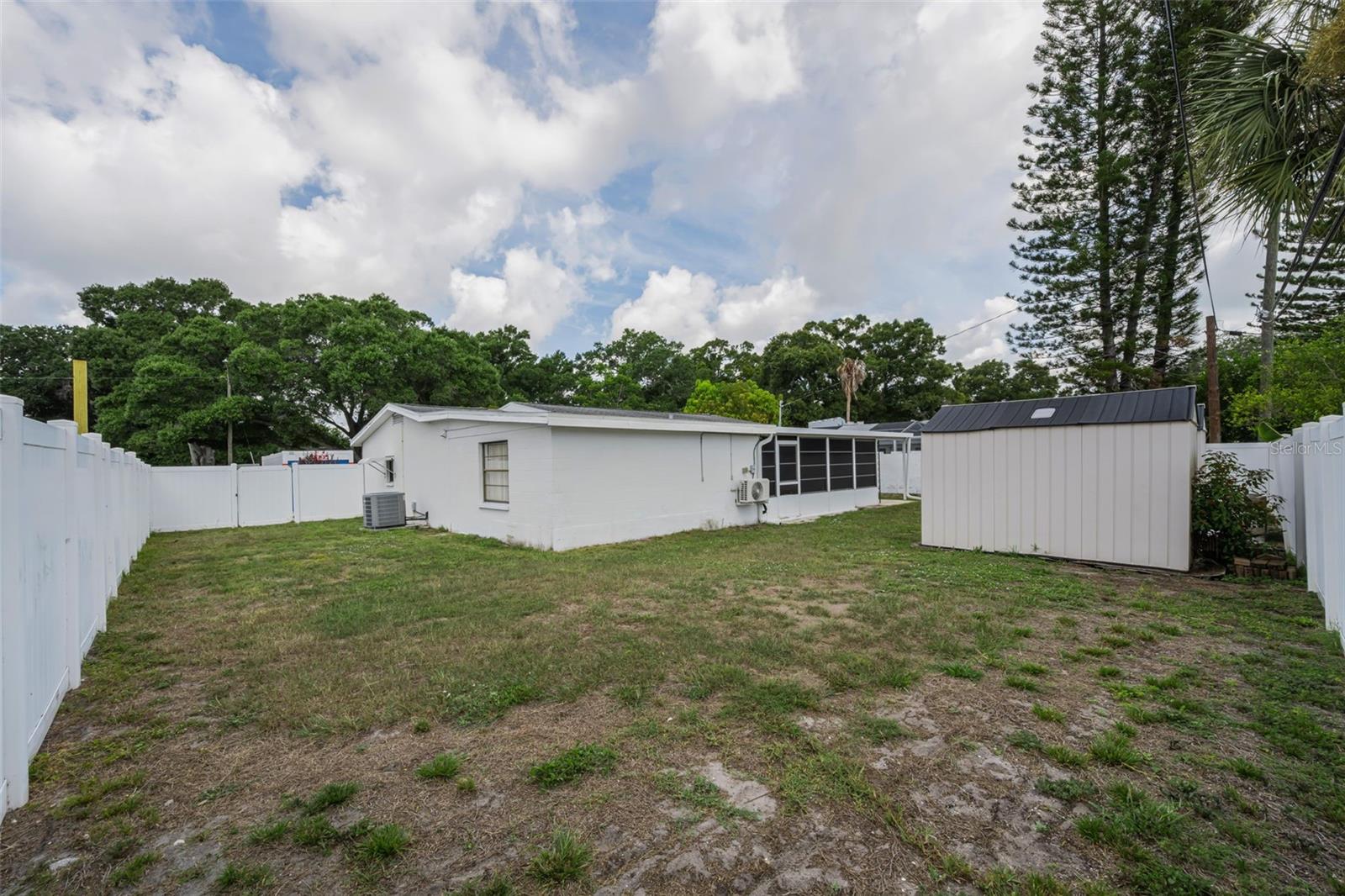 MEADOW LAWN 2ND ADD - Residential