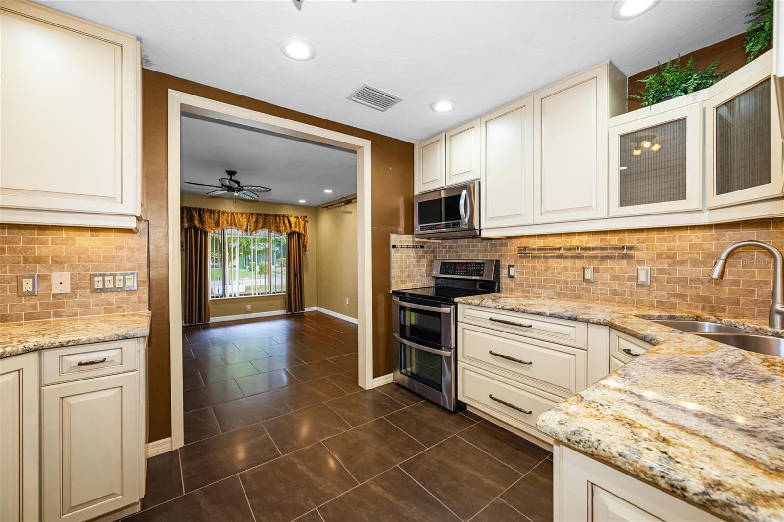 MEADOW LAWN 2ND ADD - Residential