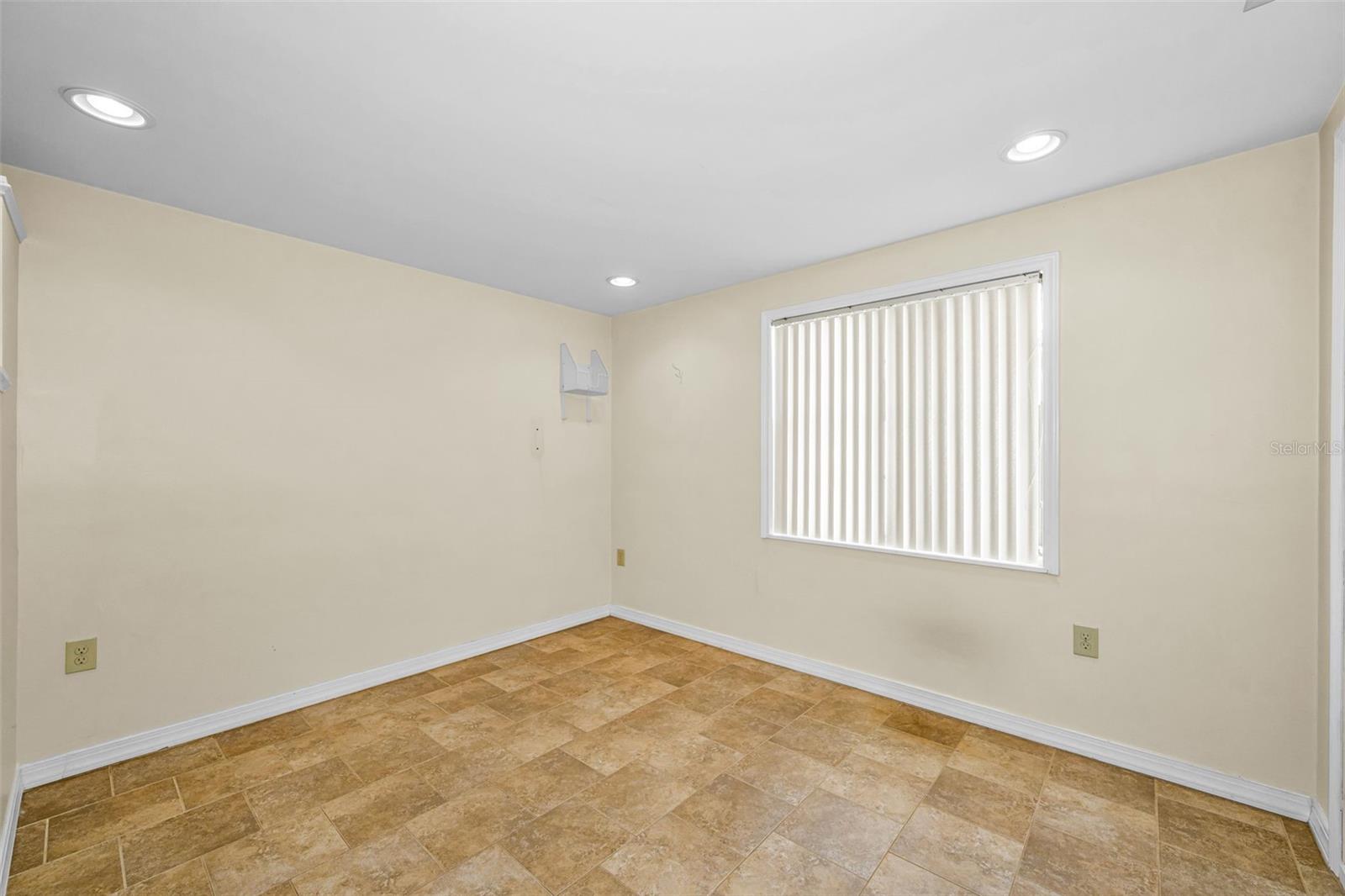 MEADOW LAWN 2ND ADD - Residential