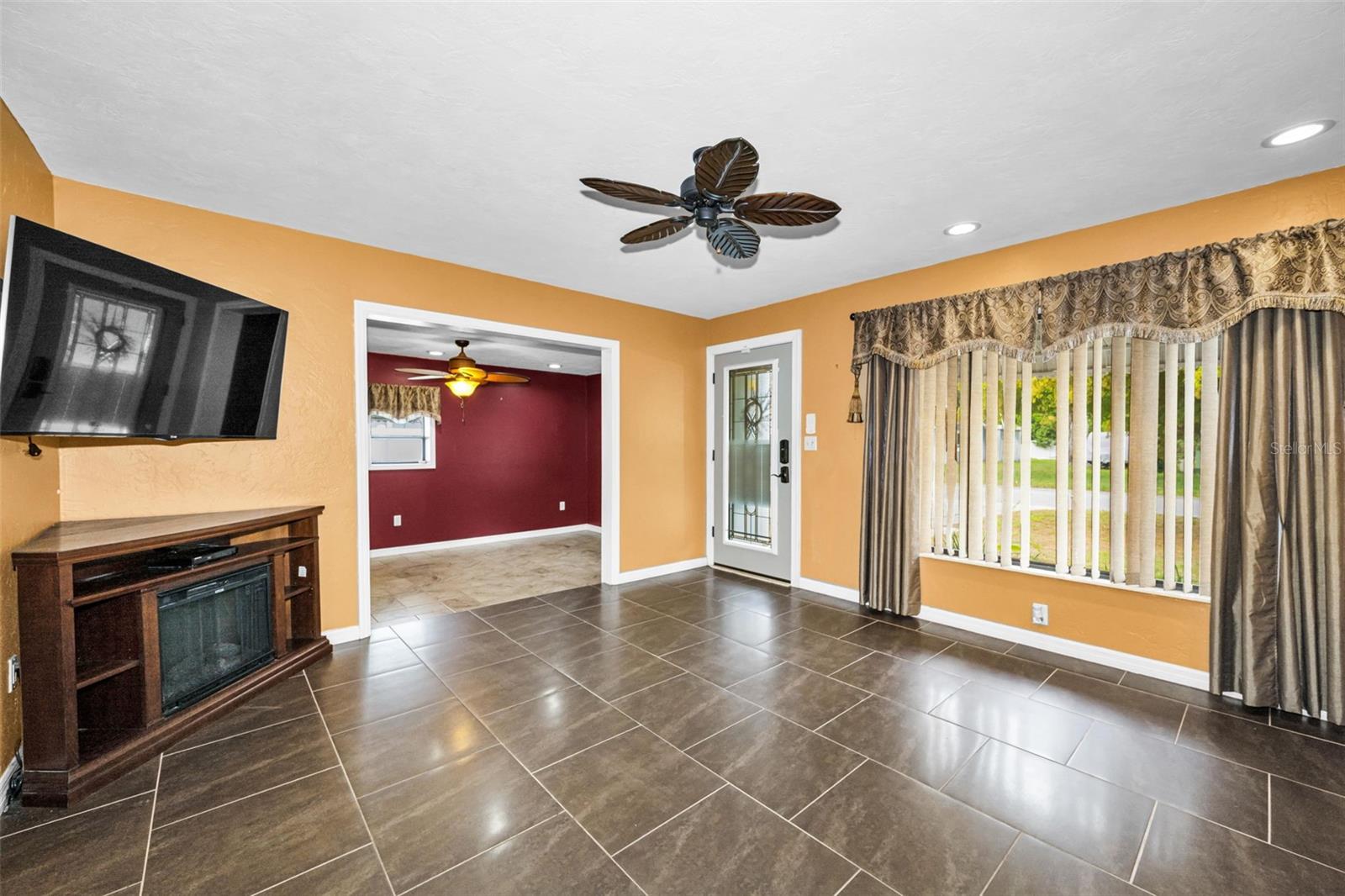 MEADOW LAWN 2ND ADD - Residential