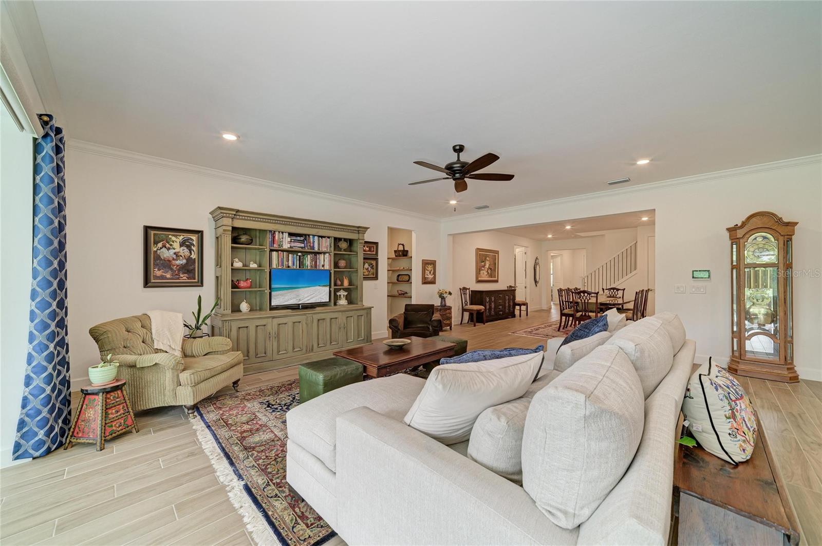 SAPPHIRE POINT PH IIIA - Residential