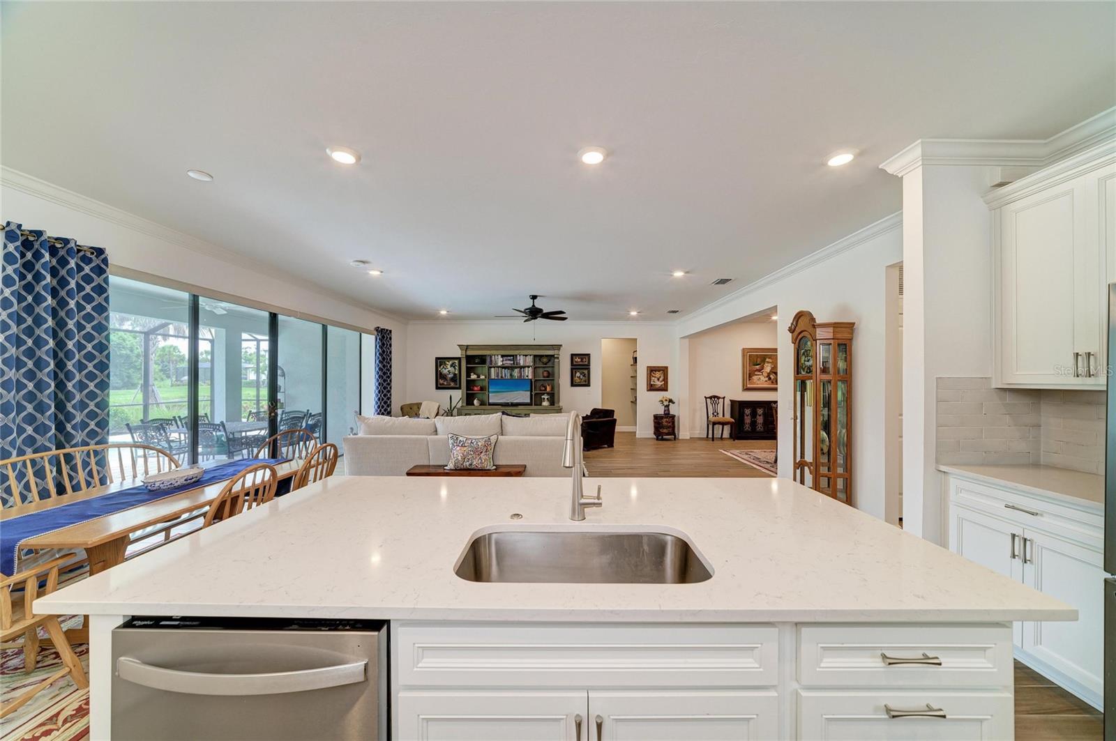 SAPPHIRE POINT PH IIIA - Residential