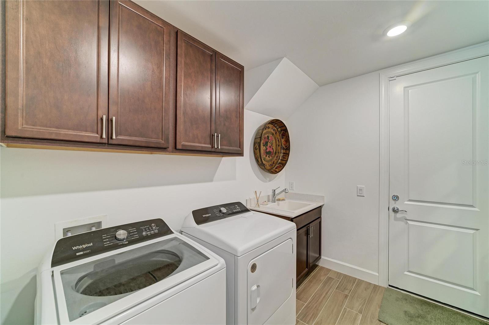 SAPPHIRE POINT PH IIIA - Residential