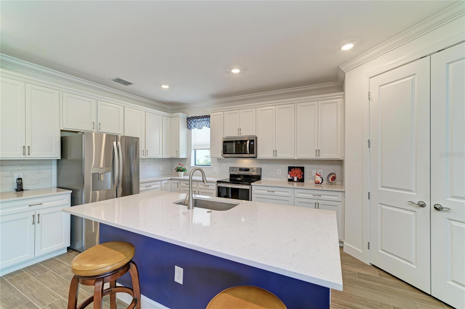 SAPPHIRE POINT PH IIIA - Residential