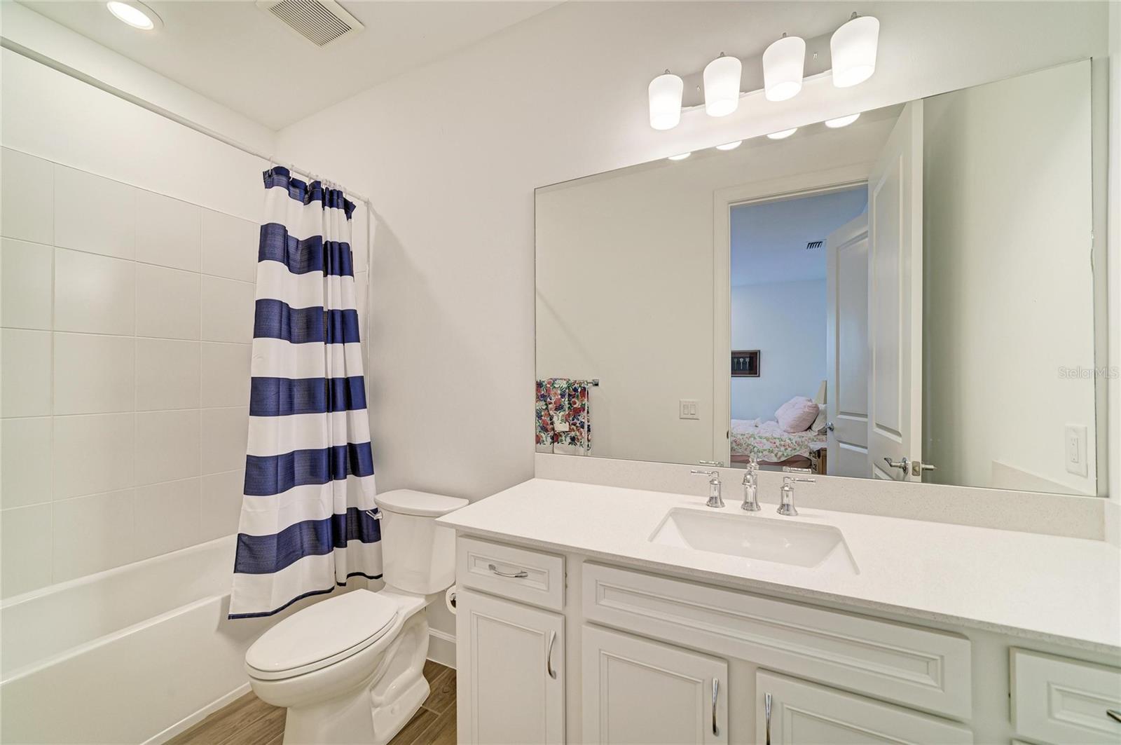 SAPPHIRE POINT PH IIIA - Residential