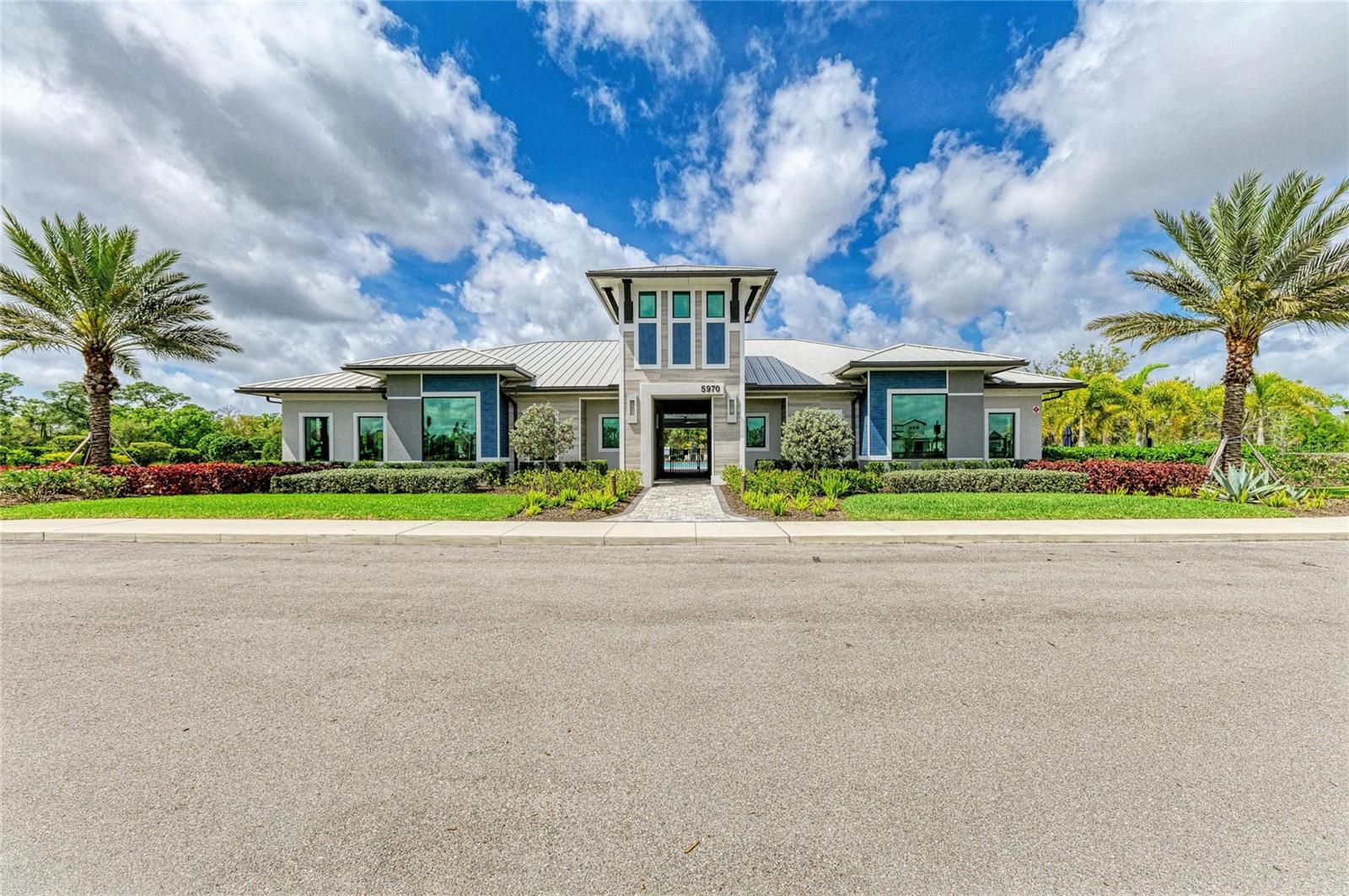 SAPPHIRE POINT PH IIIA - Residential