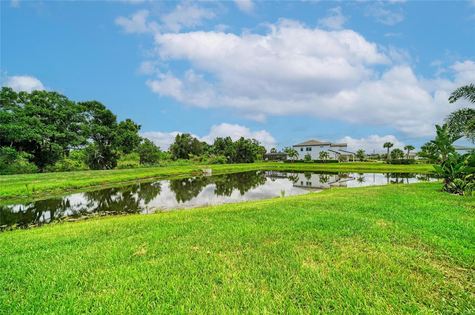 SAPPHIRE POINT PH IIIA - Residential