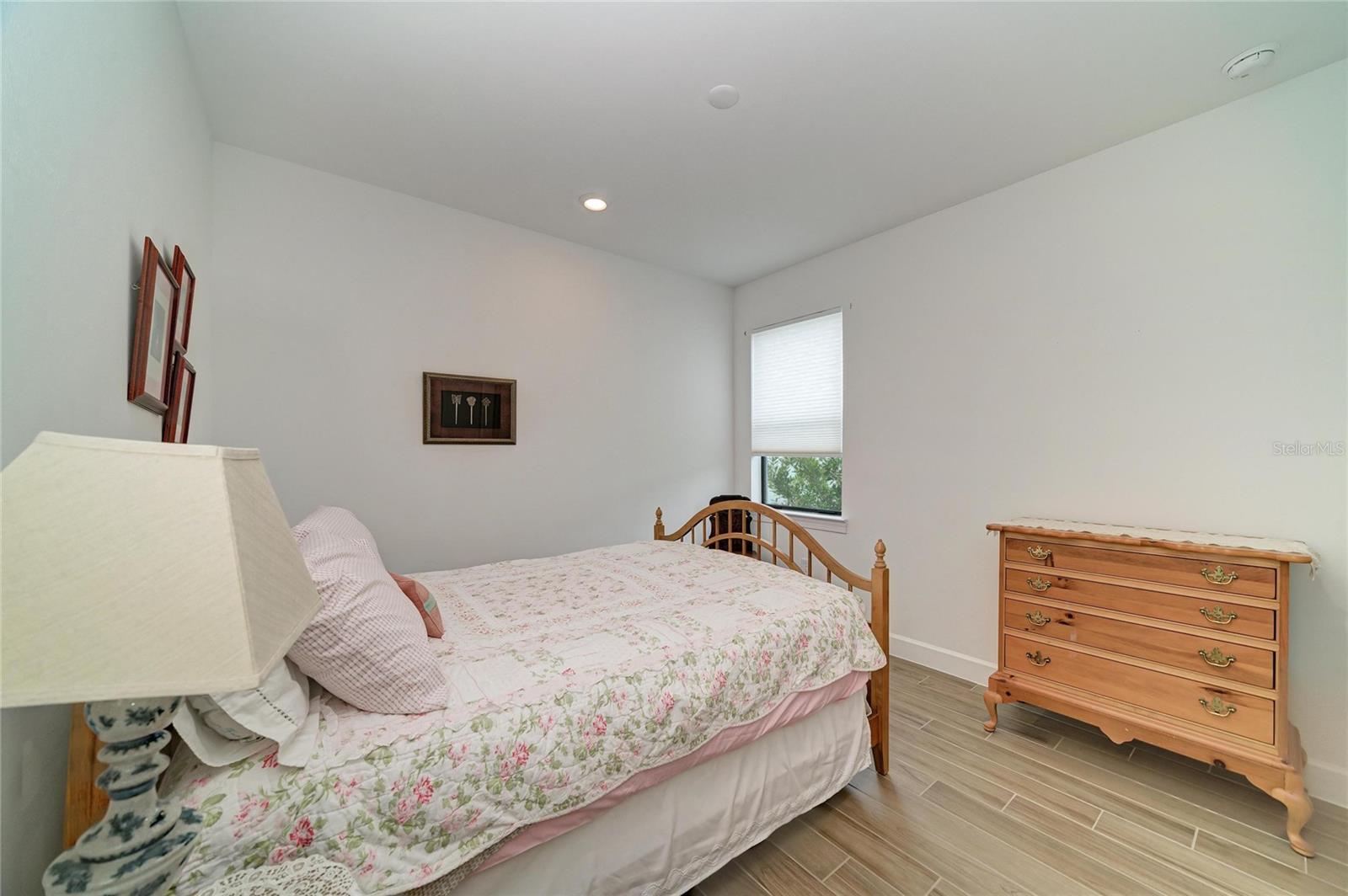 SAPPHIRE POINT PH IIIA - Residential