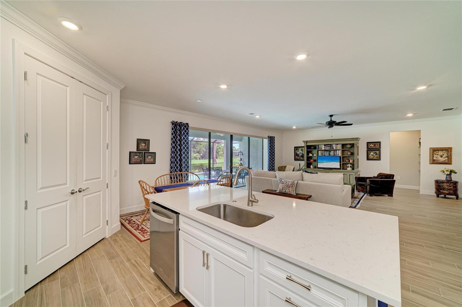 SAPPHIRE POINT PH IIIA - Residential