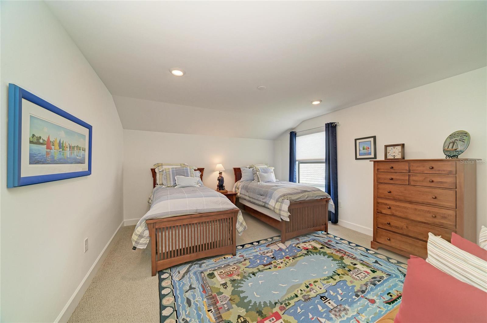 SAPPHIRE POINT PH IIIA - Residential