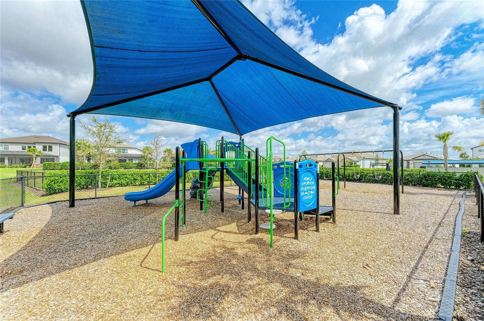SAPPHIRE POINT PH IIIA - Residential