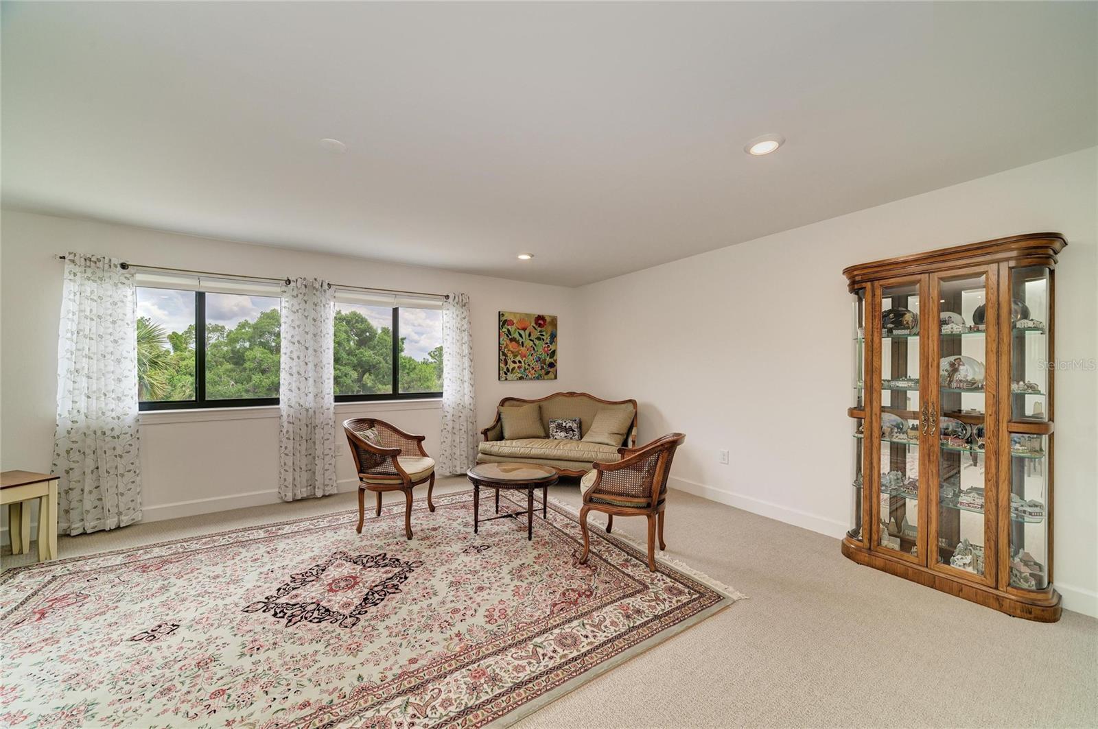 SAPPHIRE POINT PH IIIA - Residential