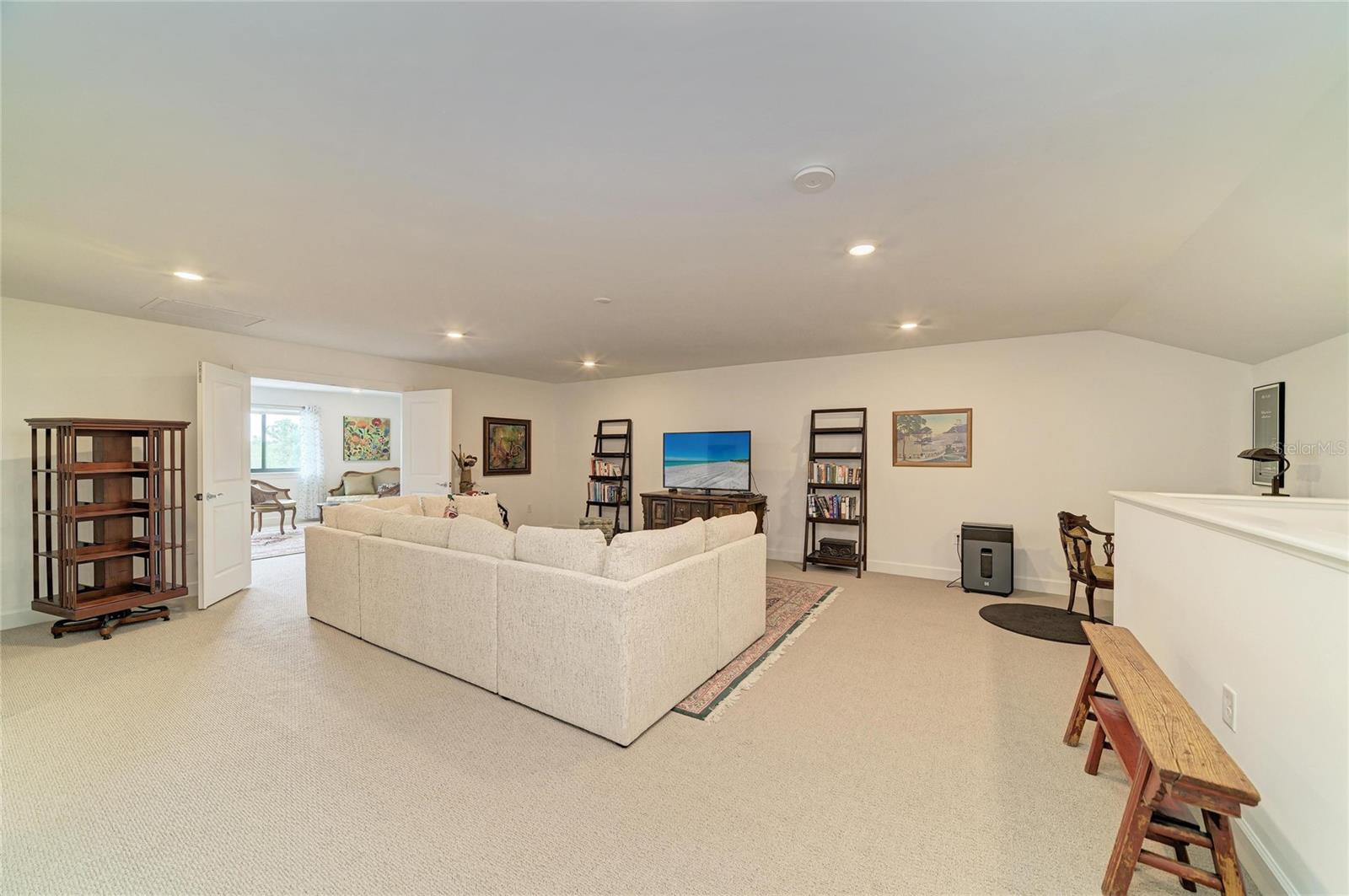 SAPPHIRE POINT PH IIIA - Residential