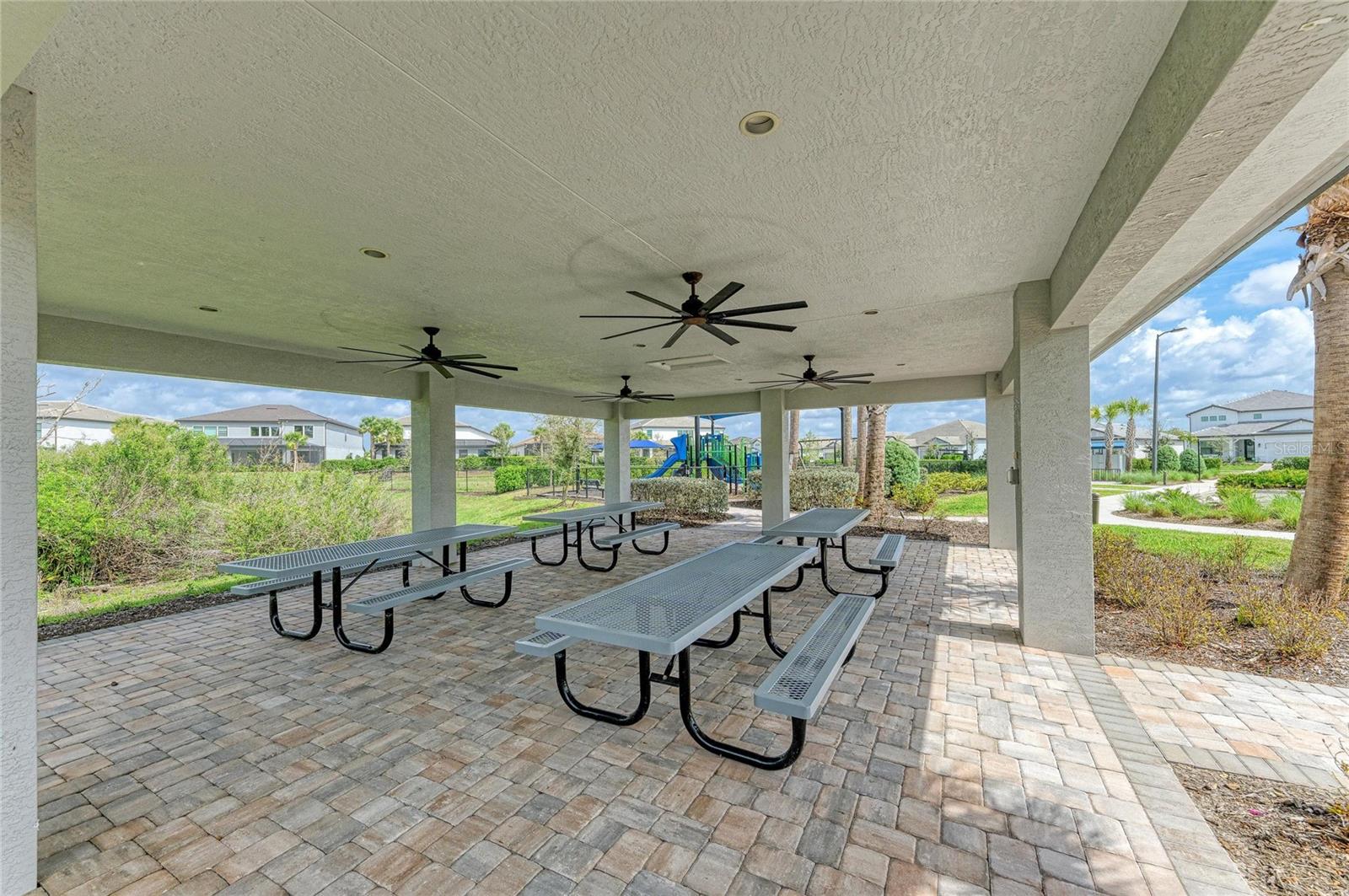 SAPPHIRE POINT PH IIIA - Residential