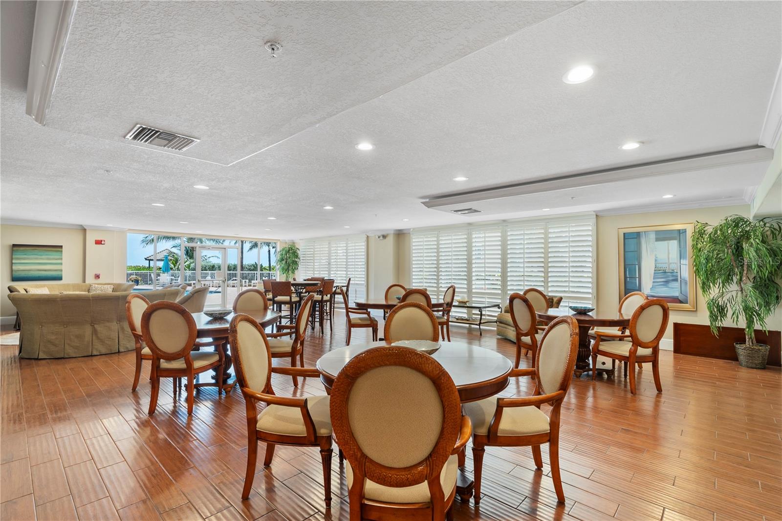 OCEANIQUE OCEANFRONT A CONDO - Residential