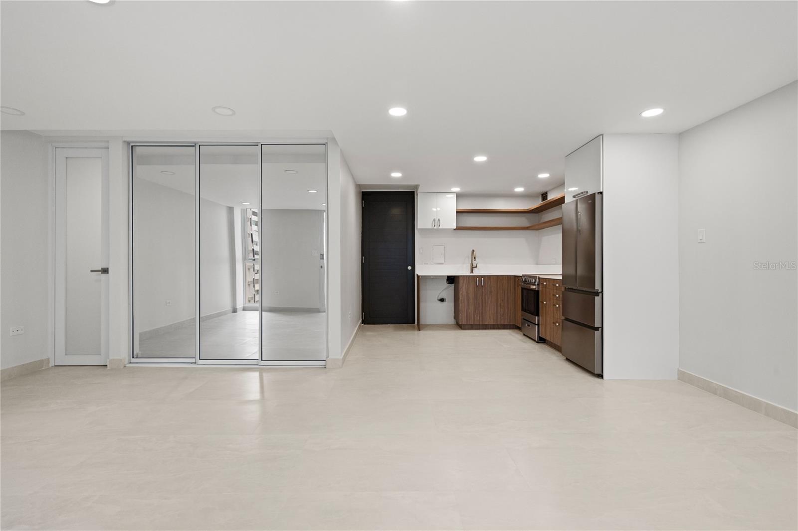 CONDADO AMBASSADOR - Residential