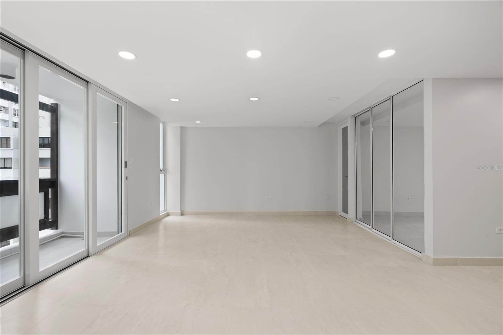 CONDADO AMBASSADOR - Residential