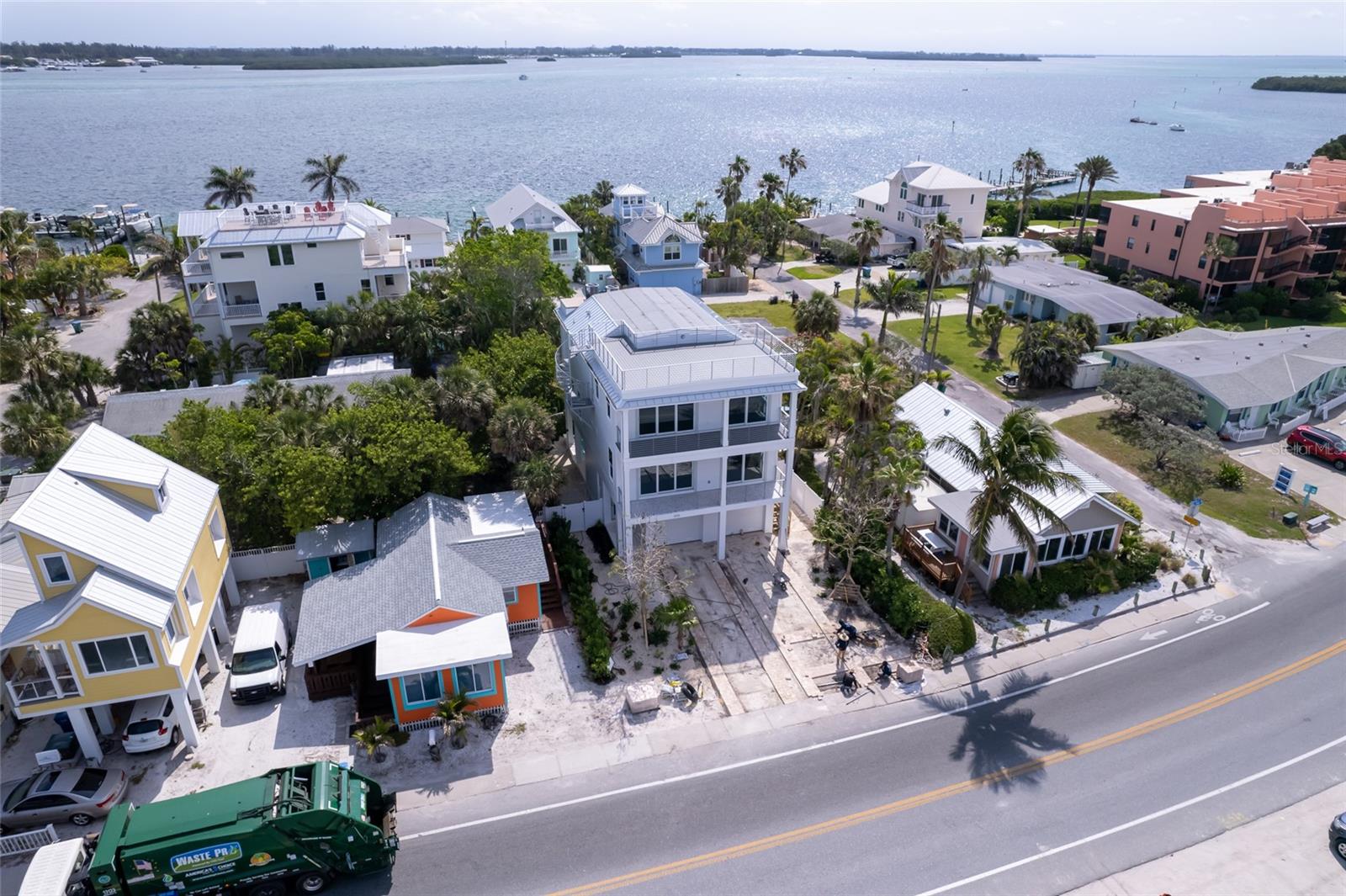 CORTEZ BEACH - Residential