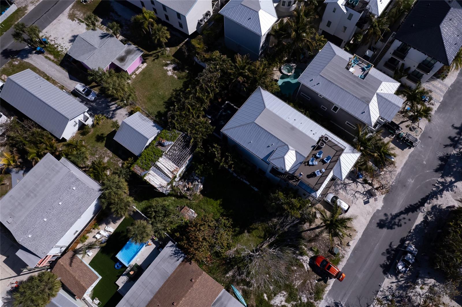 CORTEZ BEACH - Residential