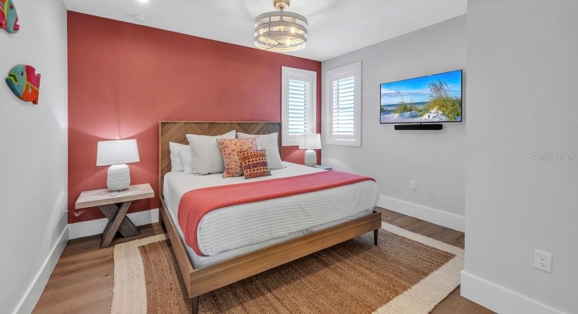 CORTEZ BEACH - Residential